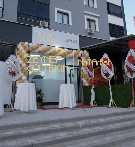 Zeynep Gültekin Nail Artist