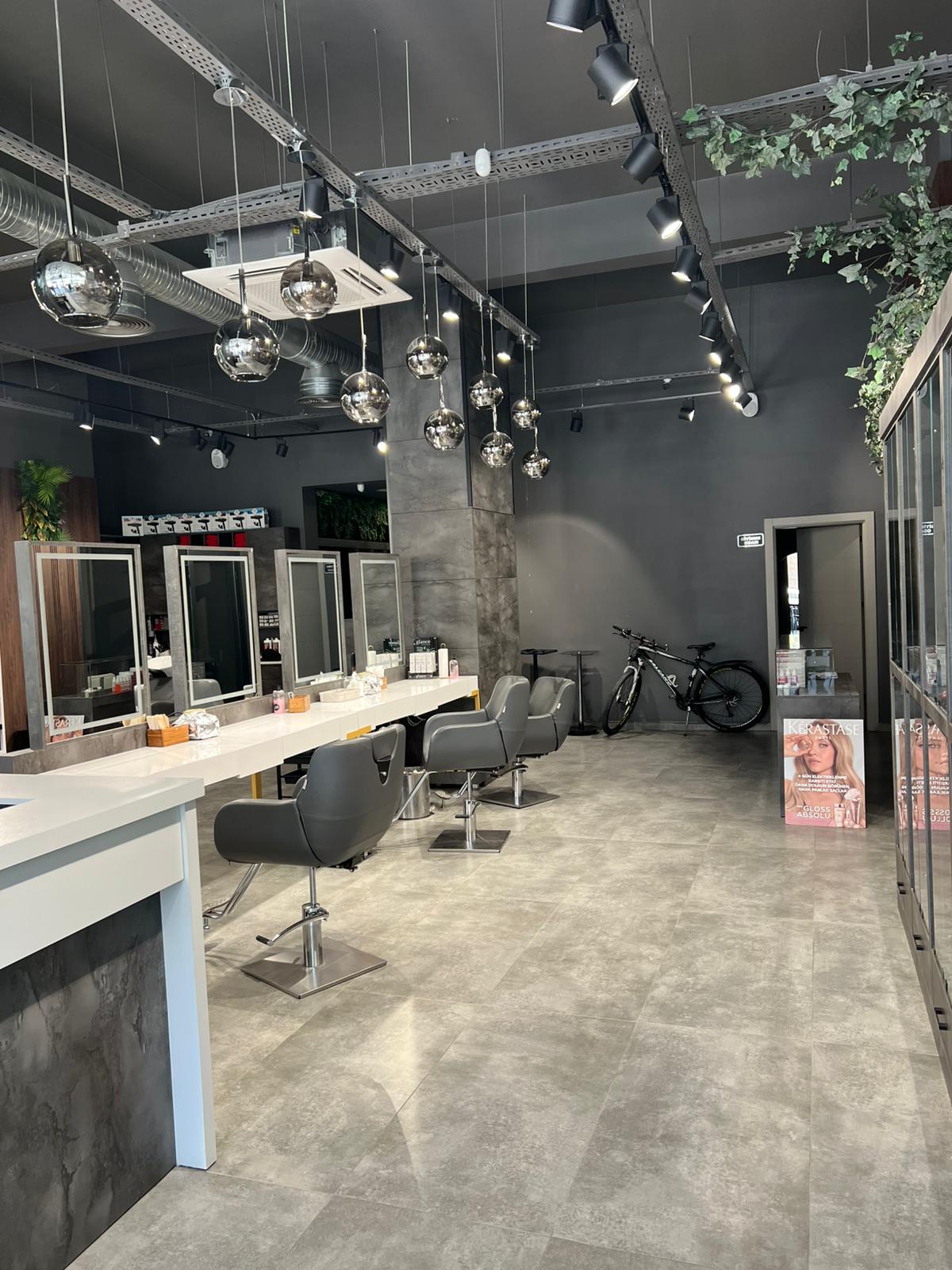 Kuaför Kemal Çakmak