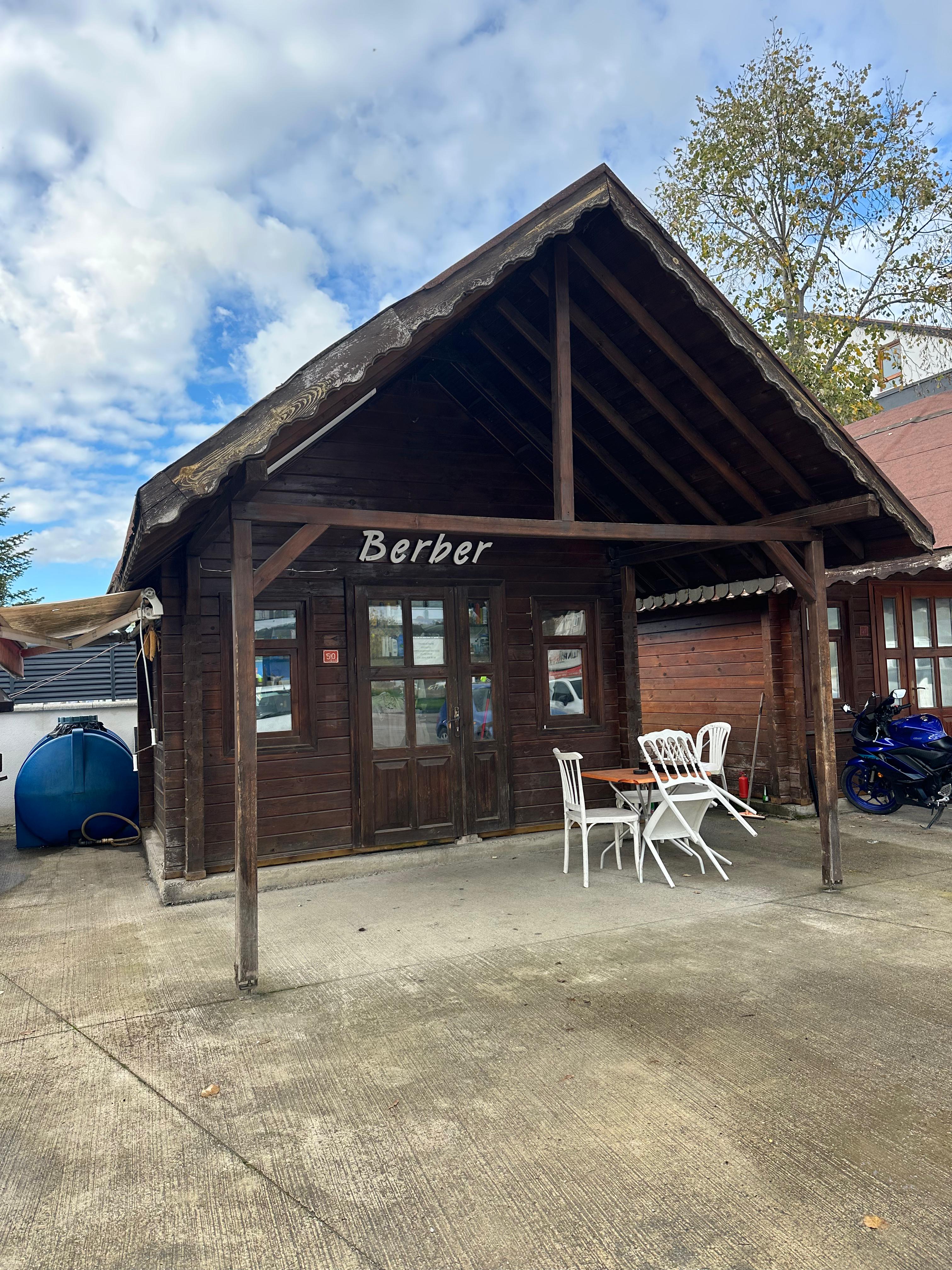 Karaca Erkek Kuaförü